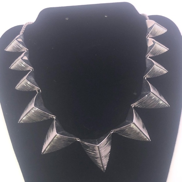 90s St John Collection Silver Tone Geometric Textured Statement Necklace 20” - Picture 2 of 7